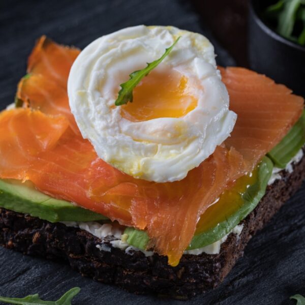 sandwich-with-smoked-salmon